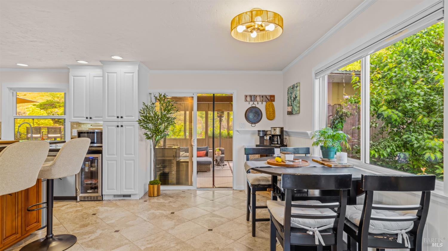 Detail Gallery Image 22 of 61 For 280 Devon Dr, San Rafael,  CA 94903 - 3 Beds | 3 Baths