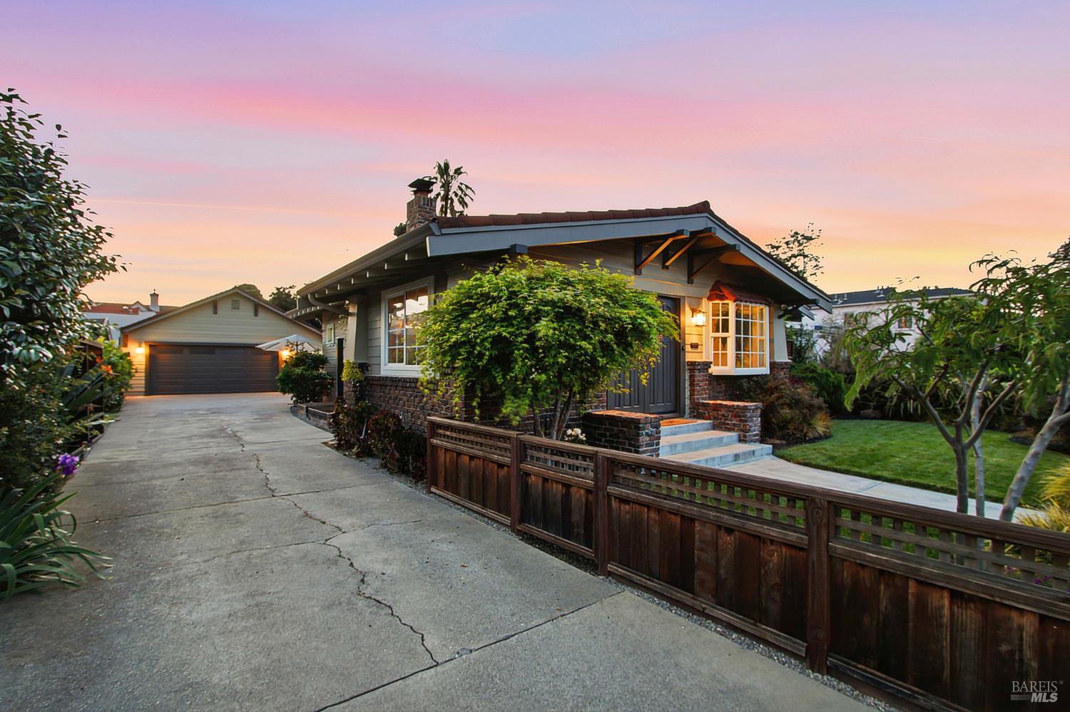 Detail Gallery Image 2 of 65 For 781 Bird Ave, San Jose,  CA 95125 - 2 Beds | 2 Baths