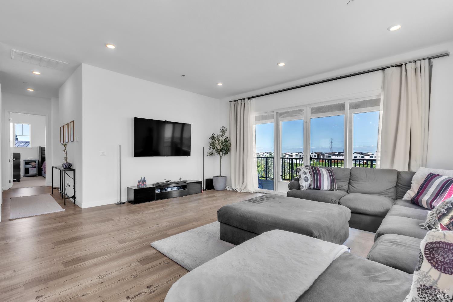 Detail Gallery Image 14 of 42 For 2292 Solace Vista Unkn, Fairfield,  CA 94533 - 3 Beds | 2 Baths