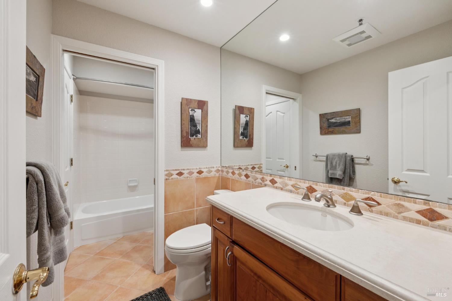 Detail Gallery Image 48 of 74 For 1158 Highland Dr, Novato,  CA 94949 - 4 Beds | 3 Baths