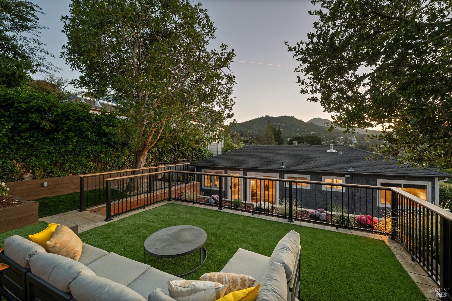 Detail Gallery Image 42 of 48 For 248 Sausalito St, Corte Madera,  CA 94925 - 4 Beds | 3 Baths