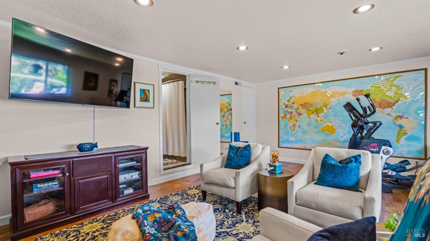 Detail Gallery Image 40 of 61 For 280 Devon Dr, San Rafael,  CA 94903 - 3 Beds | 3 Baths