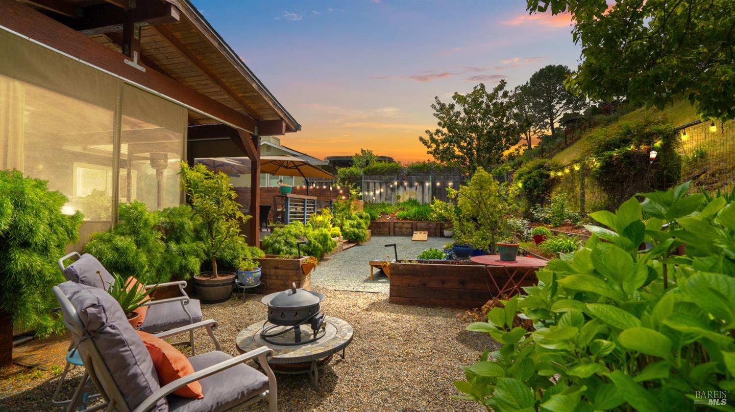 Detail Gallery Image 44 of 61 For 280 Devon Dr, San Rafael,  CA 94903 - 3 Beds | 3 Baths