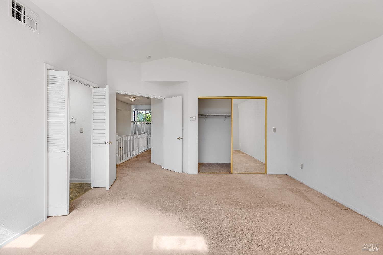 Detail Gallery Image 36 of 70 For 391 Valley Oak Ln, Vallejo,  CA 94591 - 4 Beds | 3 Baths