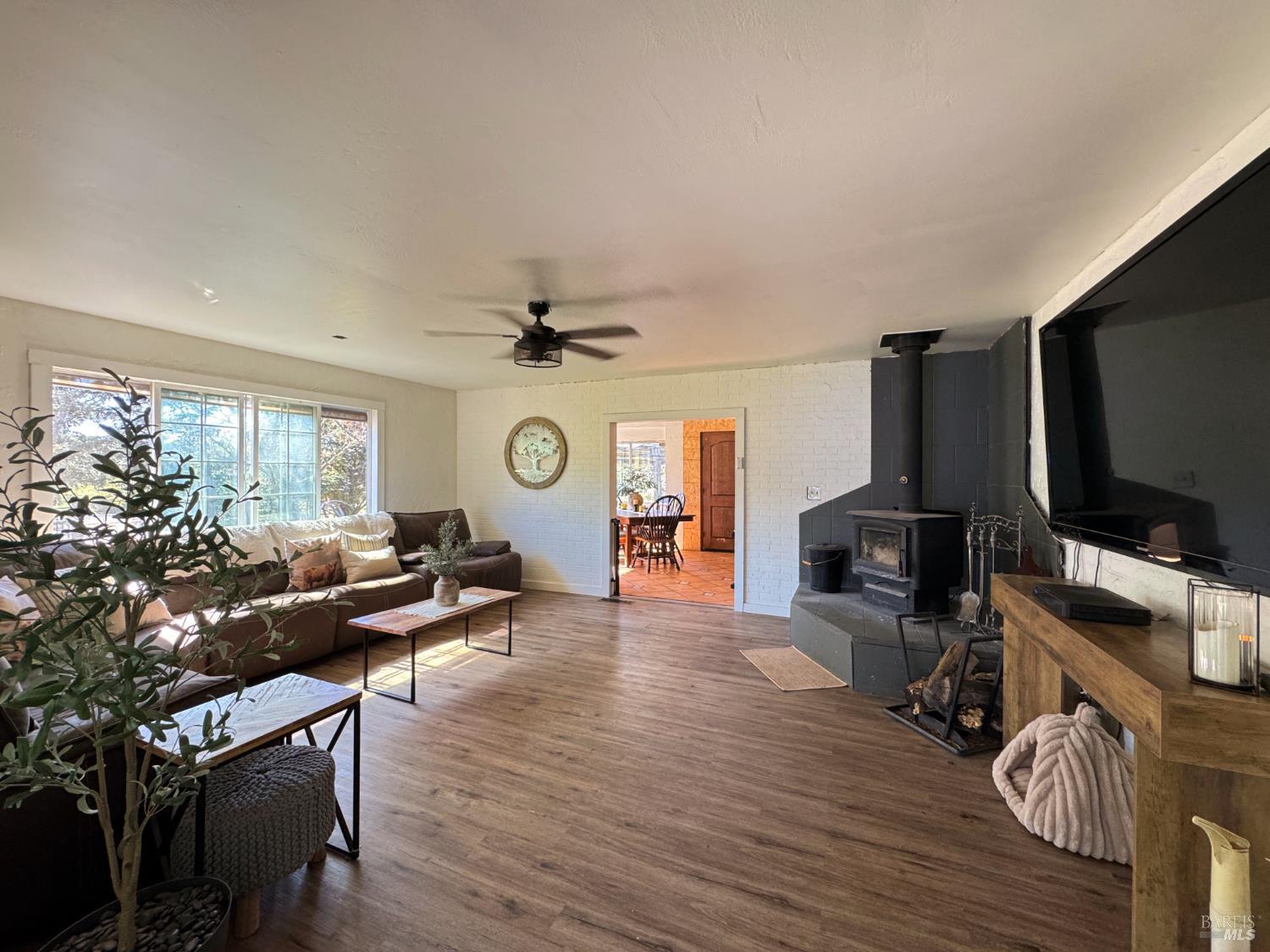 Detail Gallery Image 21 of 78 For 3981 Eastside Calpella Rd, Ukiah,  CA 95482 - 3 Beds | 1/1 Baths