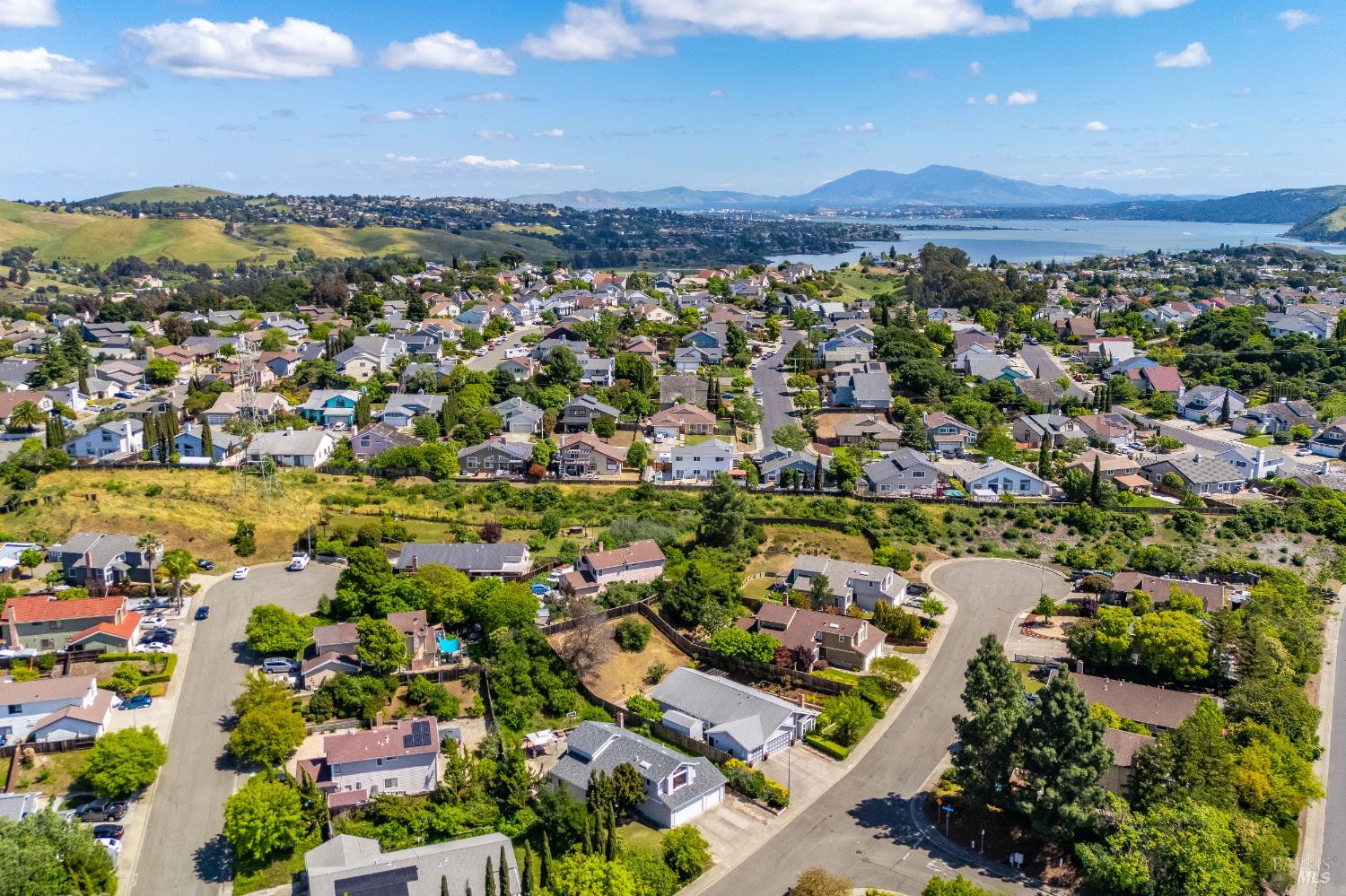 Detail Gallery Image 69 of 70 For 391 Valley Oak Ln, Vallejo,  CA 94591 - 4 Beds | 3 Baths