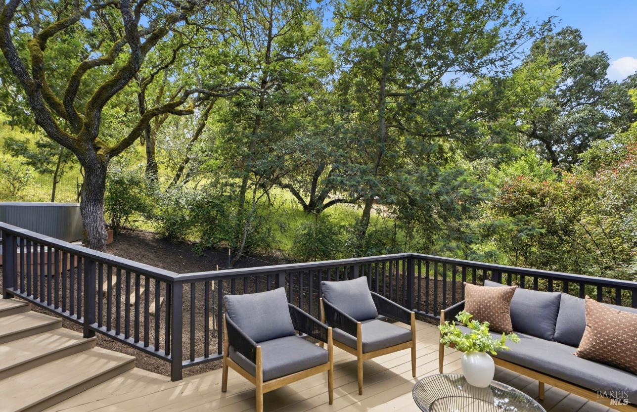 Detail Gallery Image 25 of 25 For 30 Glen Rd, Novato,  CA 94945 - 3 Beds | 2 Baths