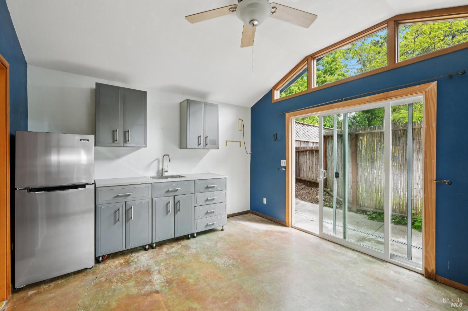 Detail Gallery Image 59 of 84 For 8610 Graton Rd, Sebastopol,  CA 95472 - 3 Beds | 3 Baths