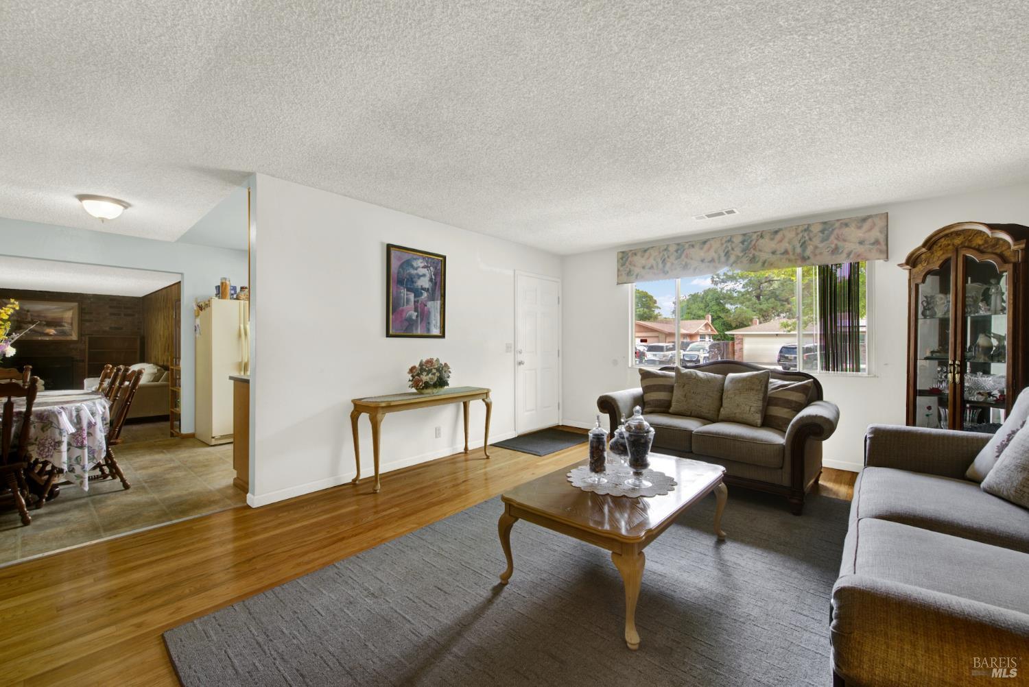 Detail Gallery Image 9 of 53 For 2973 Orchid St, Fairfield,  CA 94533 - 3 Beds | 2 Baths