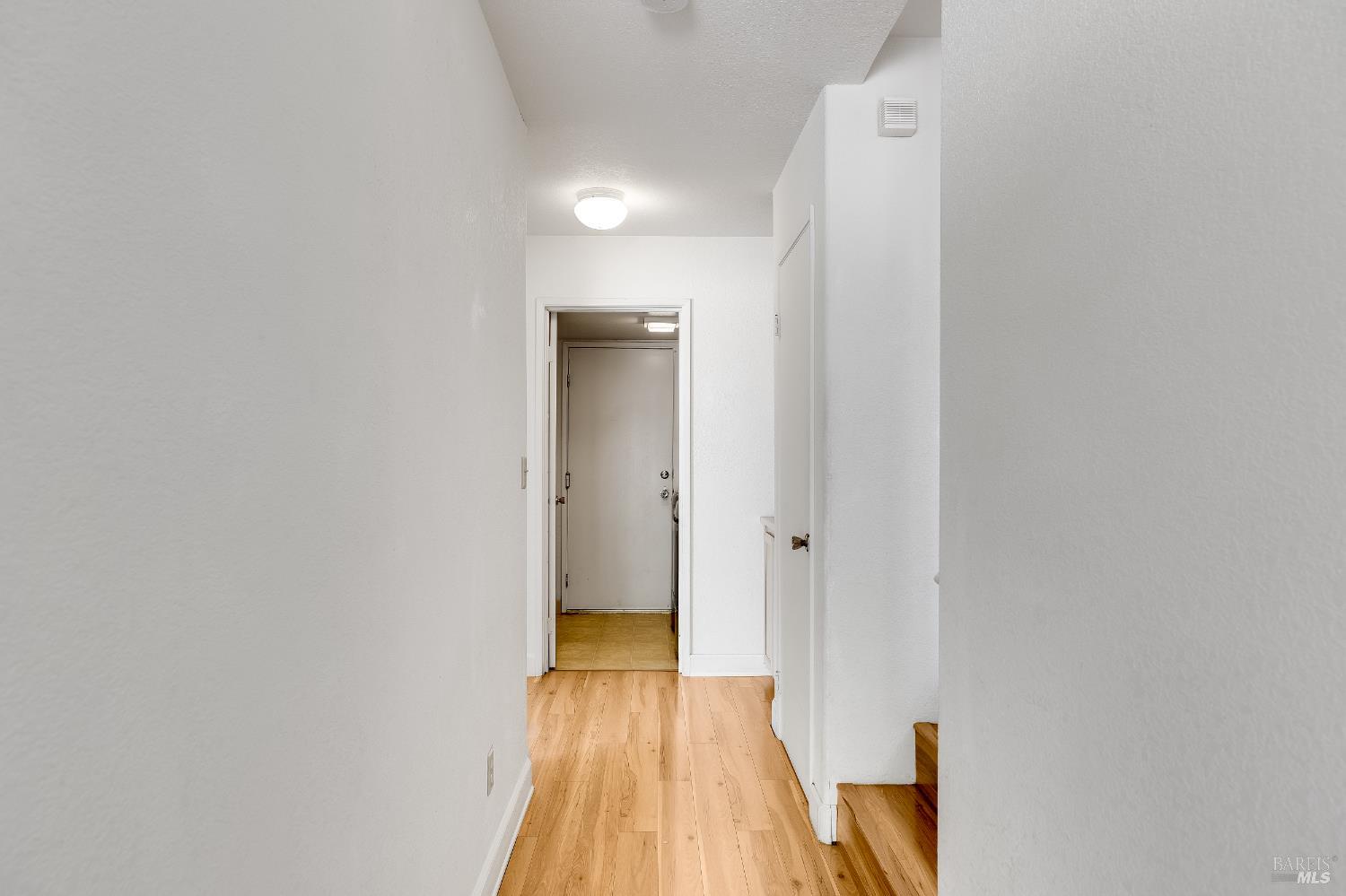 Detail Gallery Image 21 of 70 For 391 Valley Oak Ln, Vallejo,  CA 94591 - 4 Beds | 3 Baths