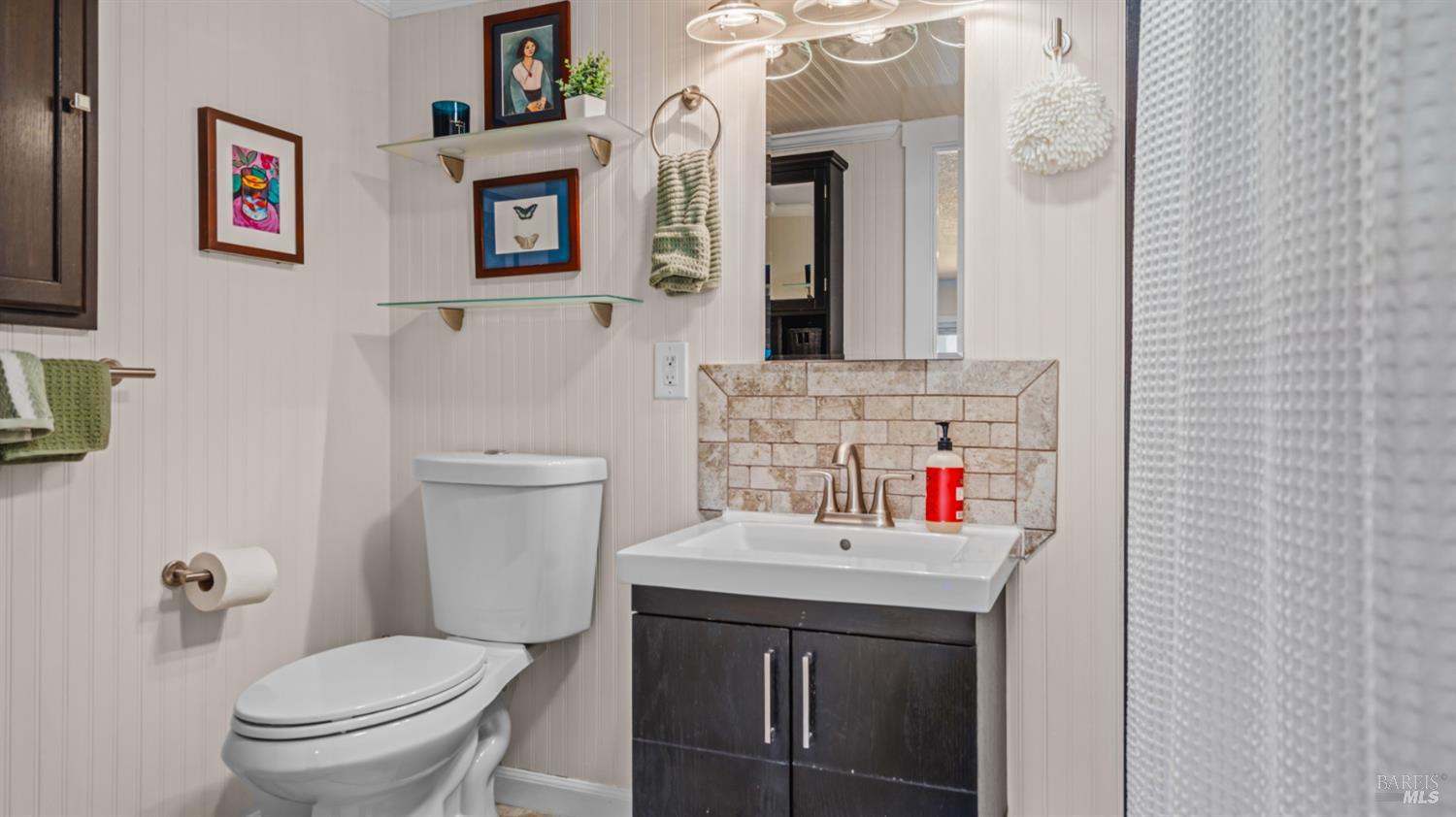 Detail Gallery Image 42 of 61 For 280 Devon Dr, San Rafael,  CA 94903 - 3 Beds | 3 Baths