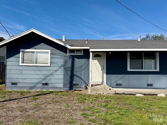 709 regina Court photo 3