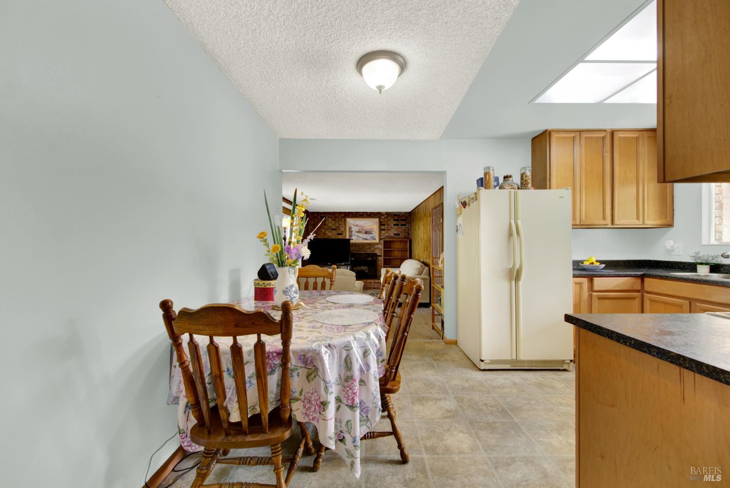 Detail Gallery Image 10 of 53 For 2973 Orchid St, Fairfield,  CA 94533 - 3 Beds | 2 Baths