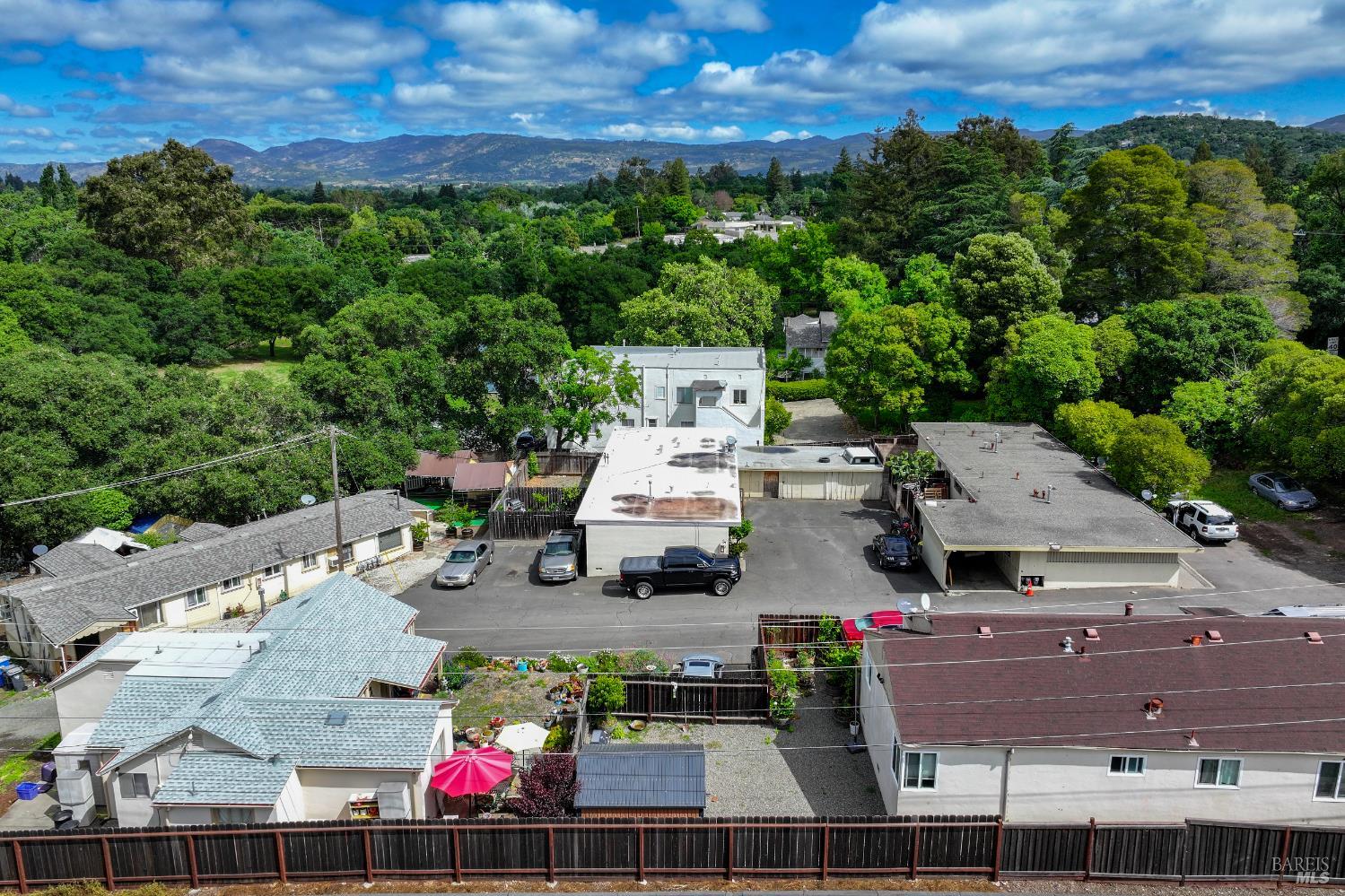 Detail Gallery Image 12 of 30 For 1577 Silverado Trl, Napa,  CA 94559 - – Beds | – Baths