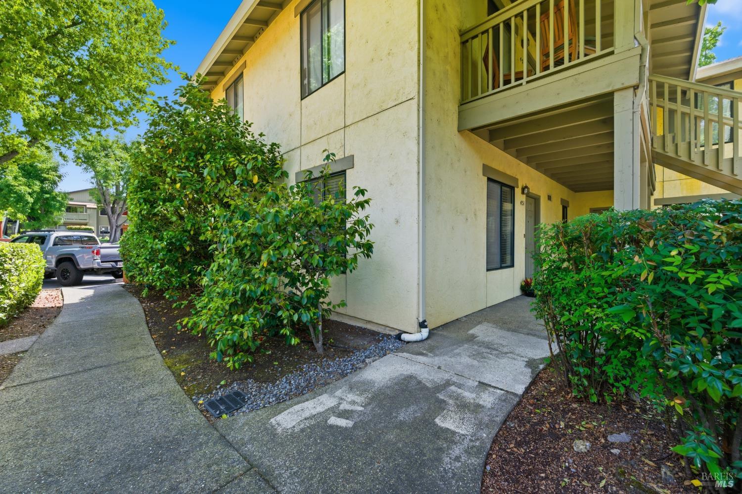 451 7th Street W photo 3