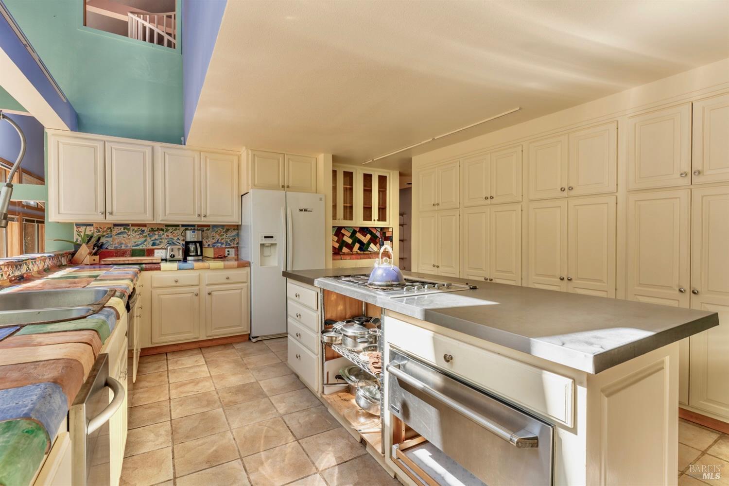 Detail Gallery Image 10 of 42 For 33100 Frog Pond Rd, Little River_1,  CA 95456 - 3 Beds | 3 Baths