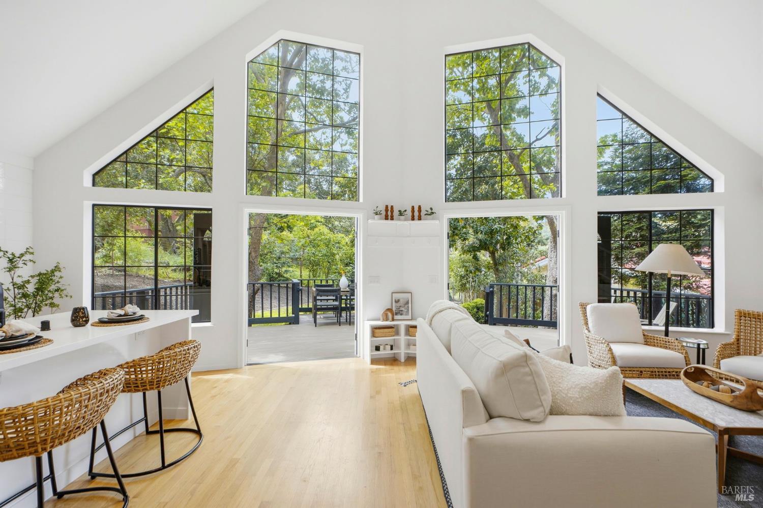 30 Glen Road photo 3