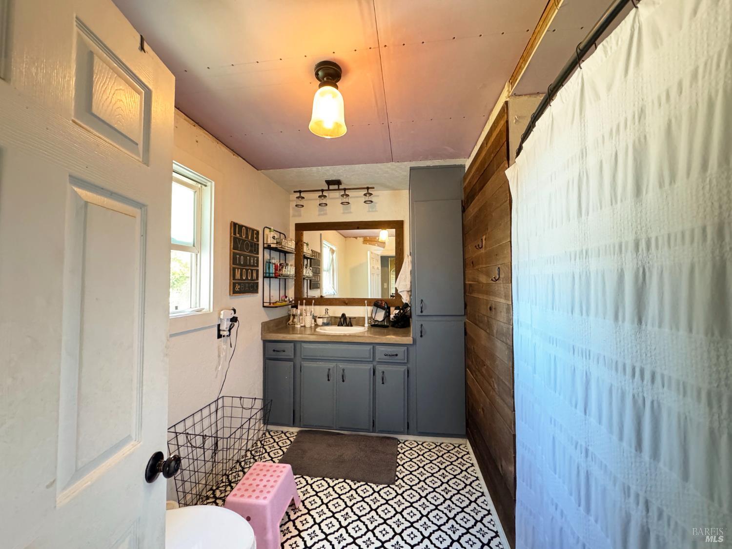 Detail Gallery Image 45 of 78 For 3997 Eastside Calpella Rd, Ukiah,  CA 95482 - 3 Beds | 2 Baths