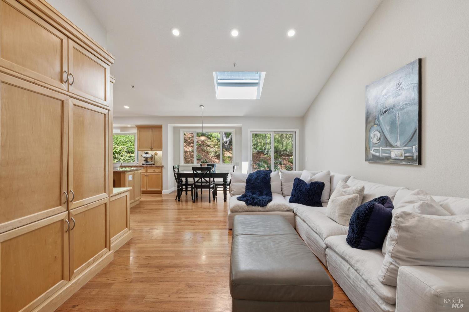 Detail Gallery Image 34 of 74 For 1158 Highland Dr, Novato,  CA 94949 - 4 Beds | 3 Baths