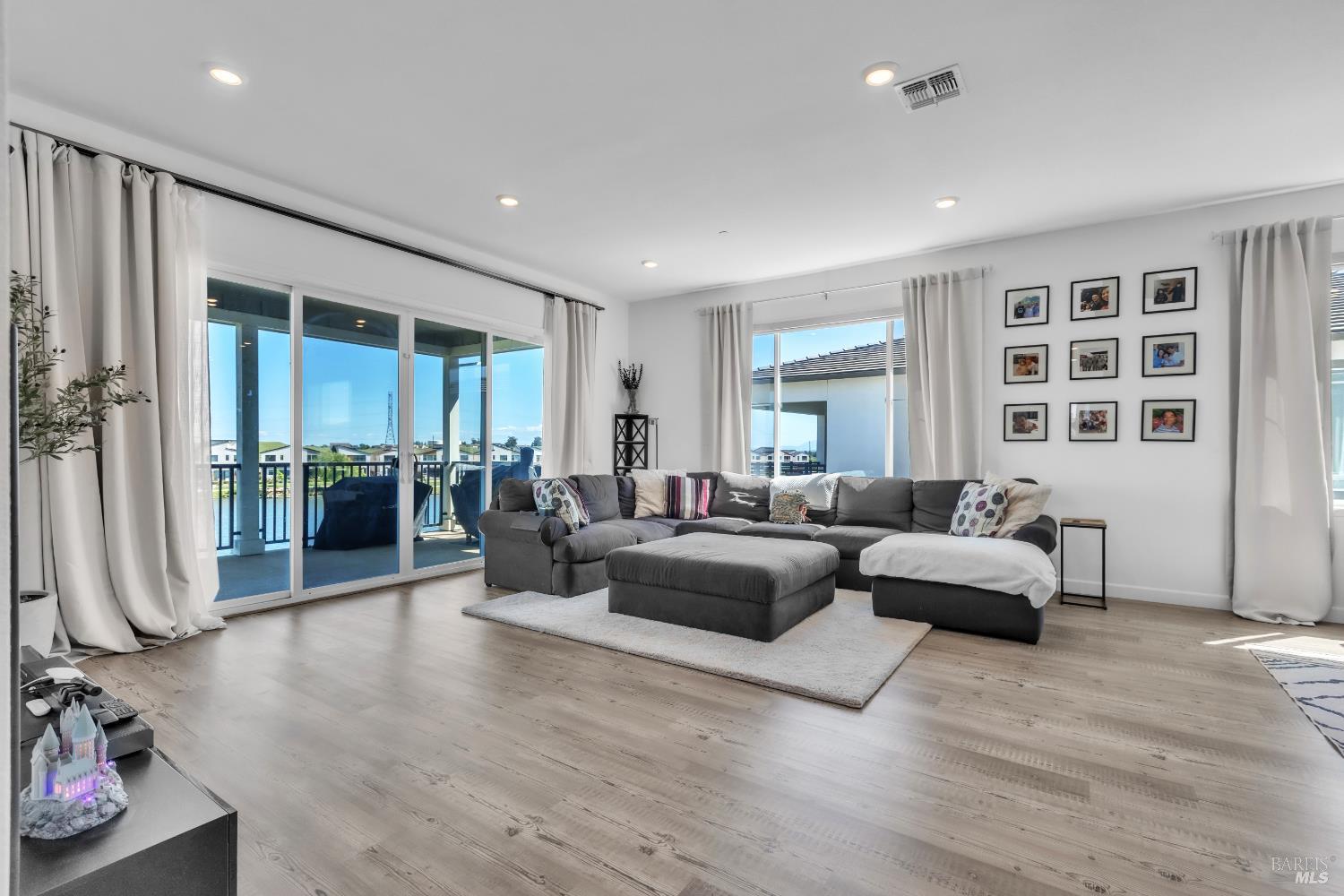 Detail Gallery Image 13 of 42 For 2292 Solace Vista Unkn, Fairfield,  CA 94533 - 3 Beds | 2 Baths