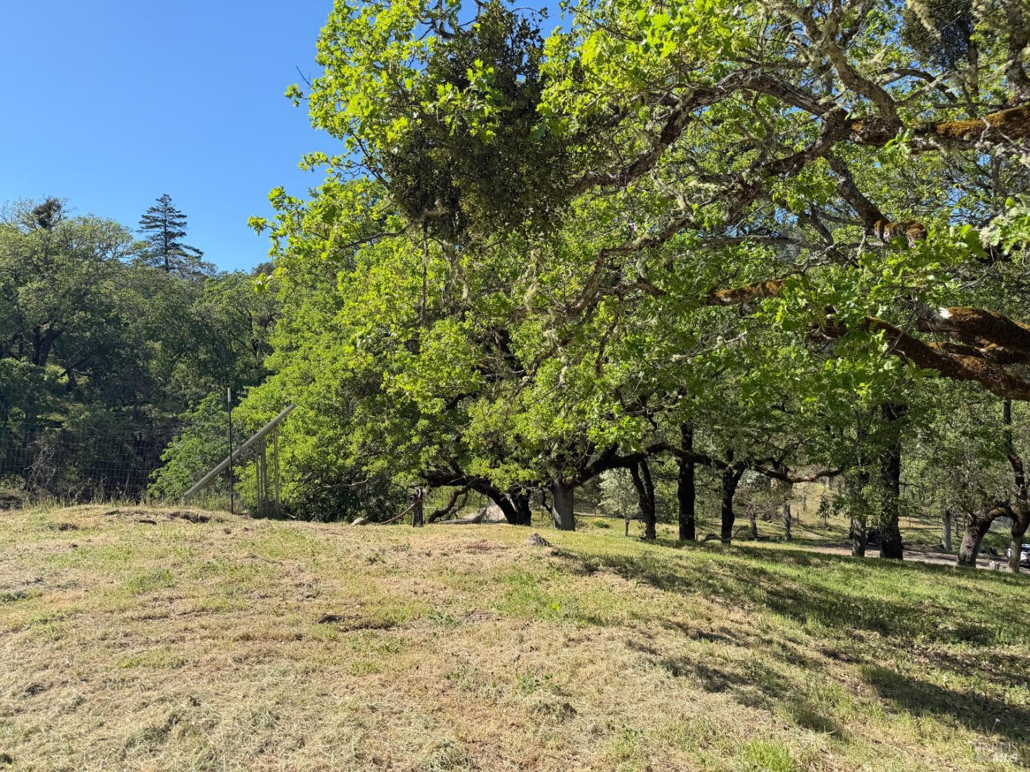 Detail Gallery Image 25 of 57 For 2501 Main Ranch Rd, Redwood Valley,  CA 95470 - 2 Beds | 1 Baths