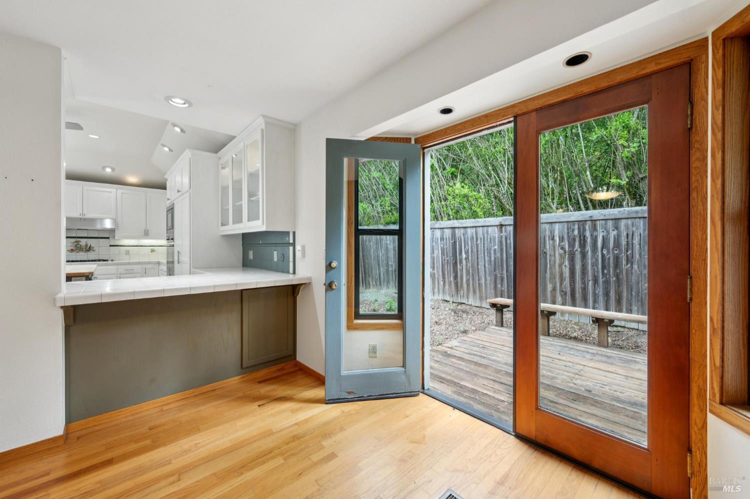 Detail Gallery Image 15 of 84 For 8610 Graton Rd, Sebastopol,  CA 95472 - 3 Beds | 3 Baths