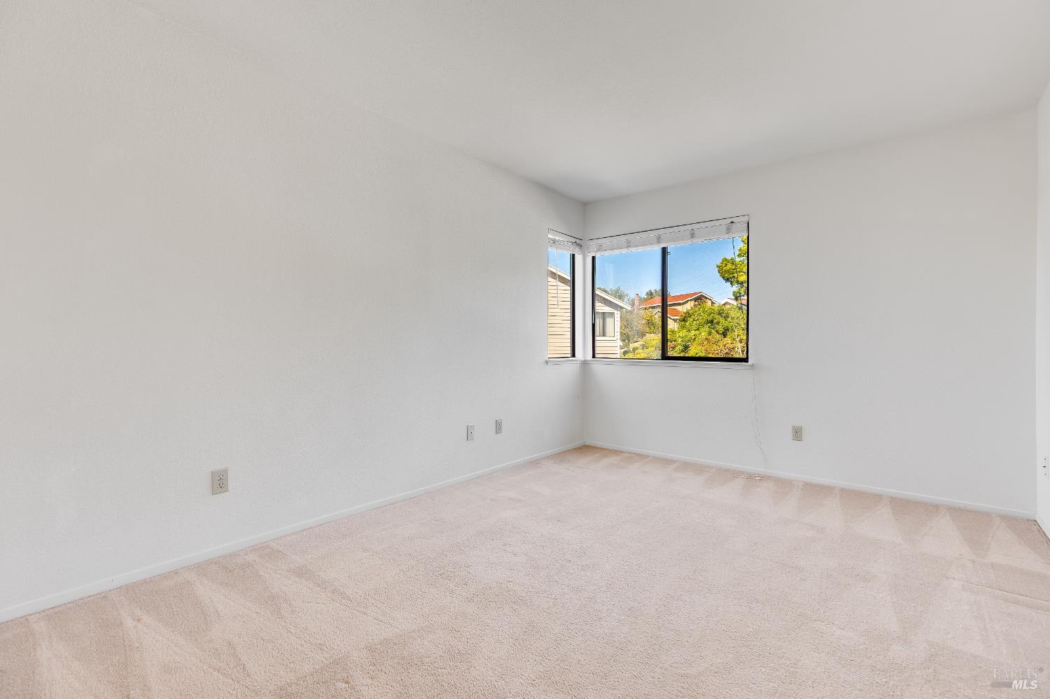 Detail Gallery Image 51 of 70 For 391 Valley Oak Ln, Vallejo,  CA 94591 - 4 Beds | 3 Baths