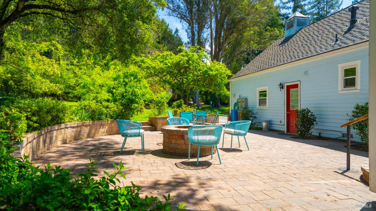 Detail Gallery Image 60 of 68 For 8099 Yule Tree Ln, Sebastopol,  CA 95472 - 5 Beds | 3/1 Baths