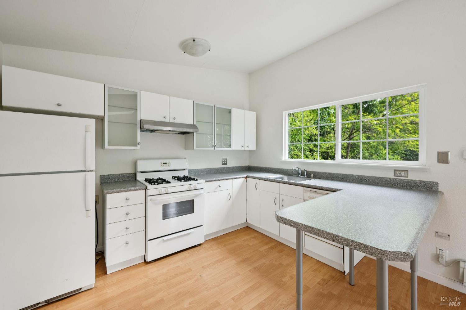 Detail Gallery Image 69 of 84 For 8610 Graton Rd, Sebastopol,  CA 95472 - 3 Beds | 3 Baths