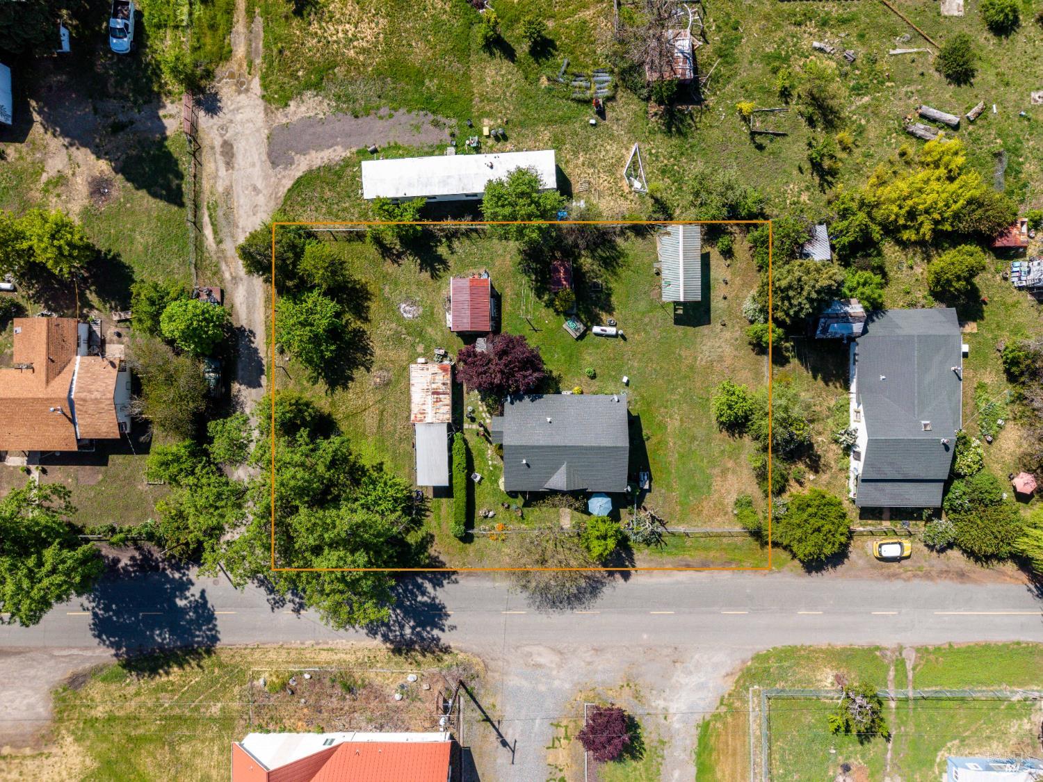 Detail Gallery Image 7 of 17 For 76260 Perry St, Covelo,  CA 95428 - 3 Beds | 1 Baths