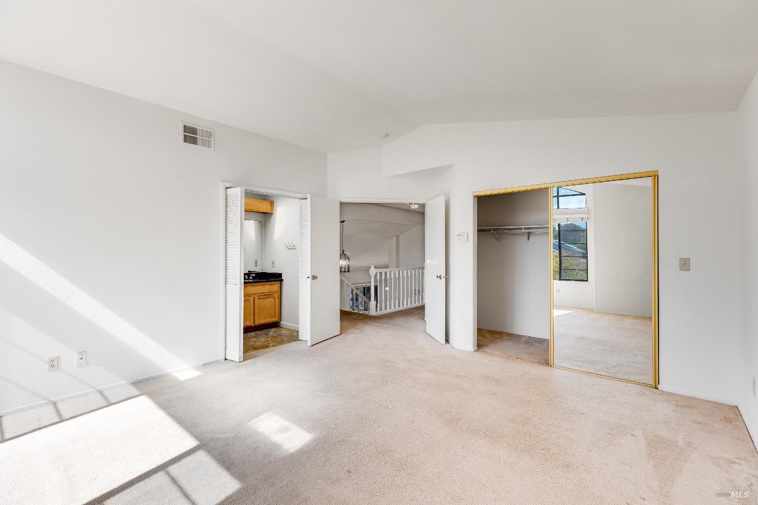 Detail Gallery Image 35 of 70 For 391 Valley Oak Ln, Vallejo,  CA 94591 - 4 Beds | 3 Baths