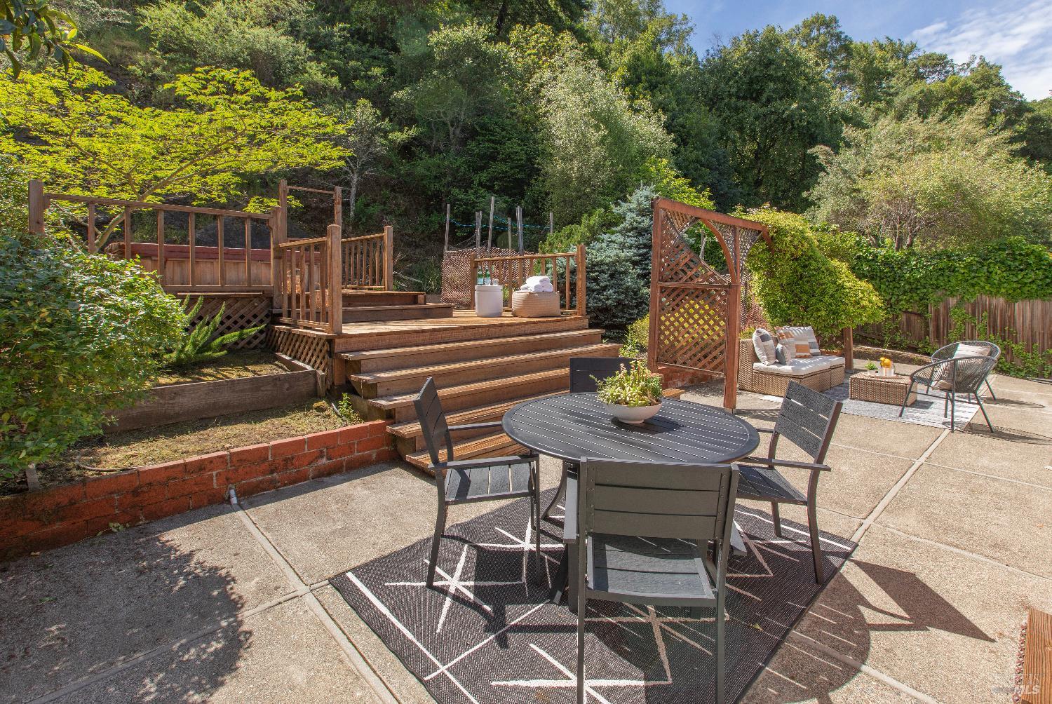 Detail Gallery Image 39 of 48 For 145 Irwin St, San Rafael,  CA 94901 - 3 Beds | 2 Baths