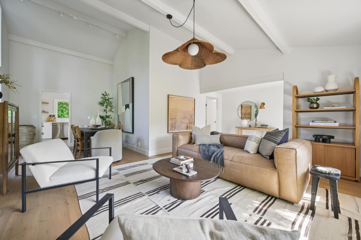 Detail Gallery Image 11 of 51 For 14 Mount Wittenburg Ct, San Rafael,  CA 94903 - 3 Beds | 2 Baths