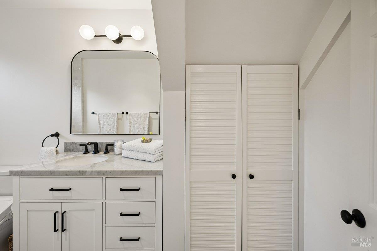 Detail Gallery Image 17 of 49 For 261 Glen Park Ave, San Rafael,  CA 94901 - 3 Beds | 3 Baths