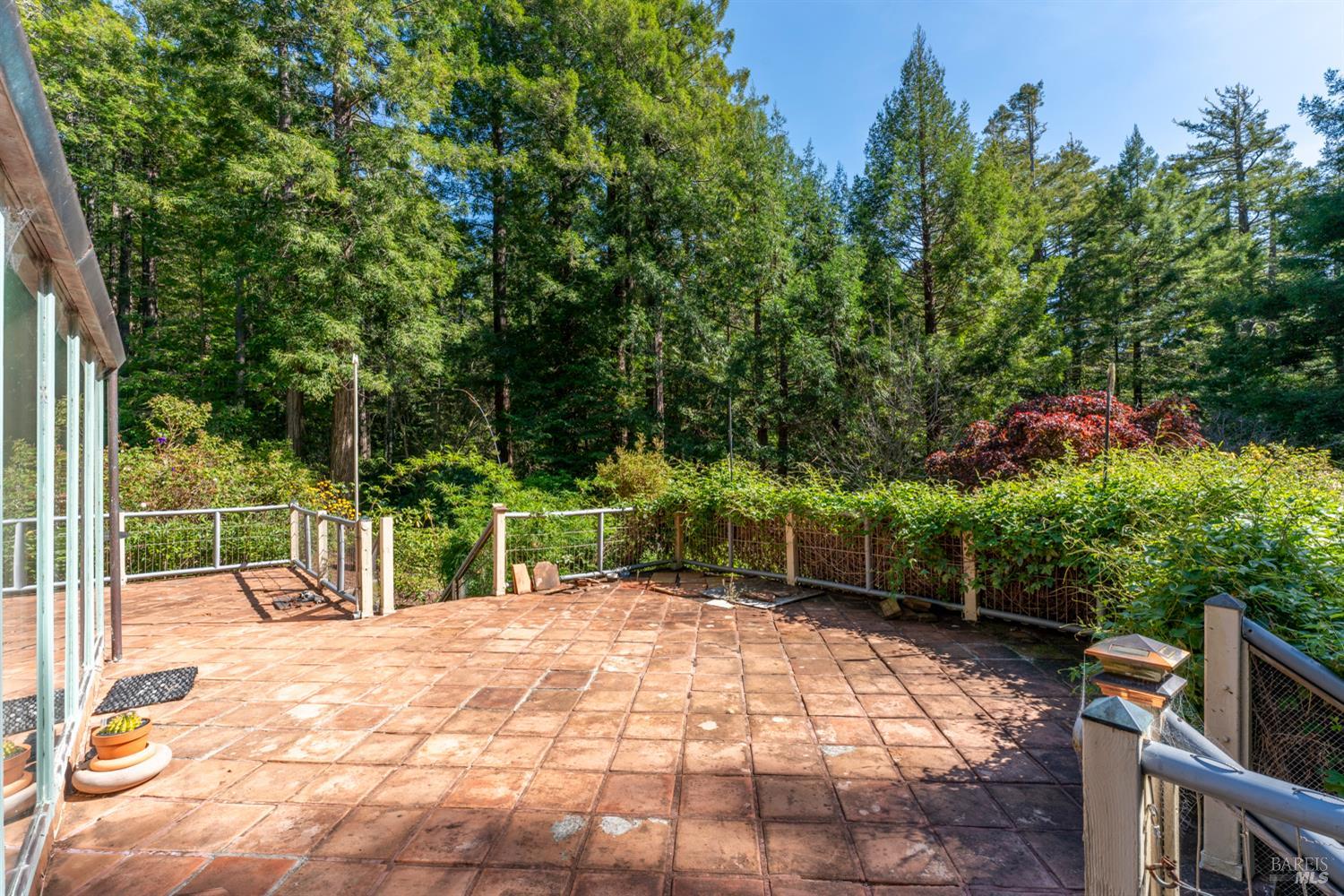 Detail Gallery Image 34 of 42 For 33100 Frog Pond Rd, Little River_1,  CA 95456 - 3 Beds | 3 Baths