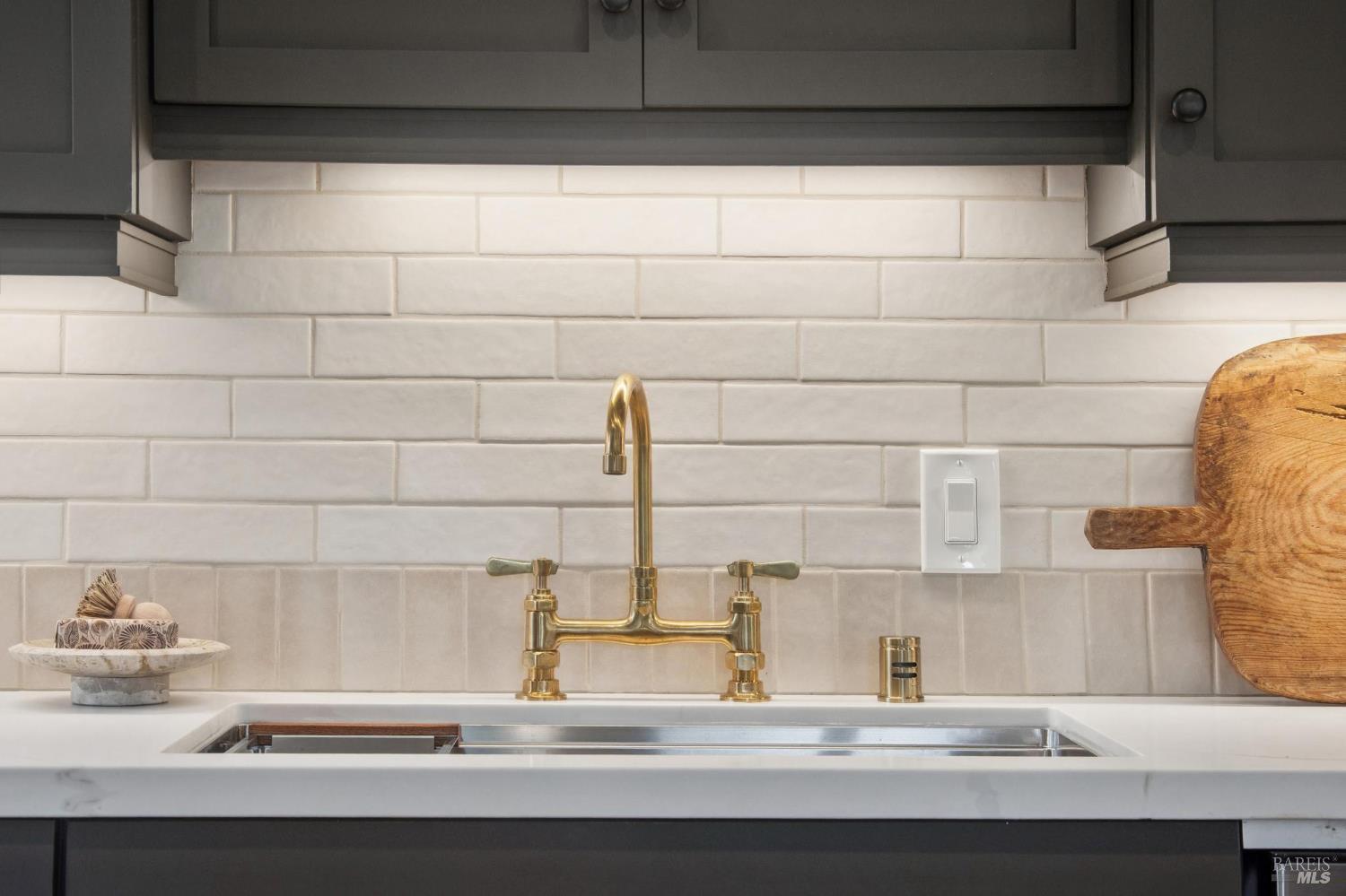 Detail Gallery Image 15 of 71 For 27 Sierra Ave, San Anselmo,  CA 94960 - 3 Beds | 2 Baths