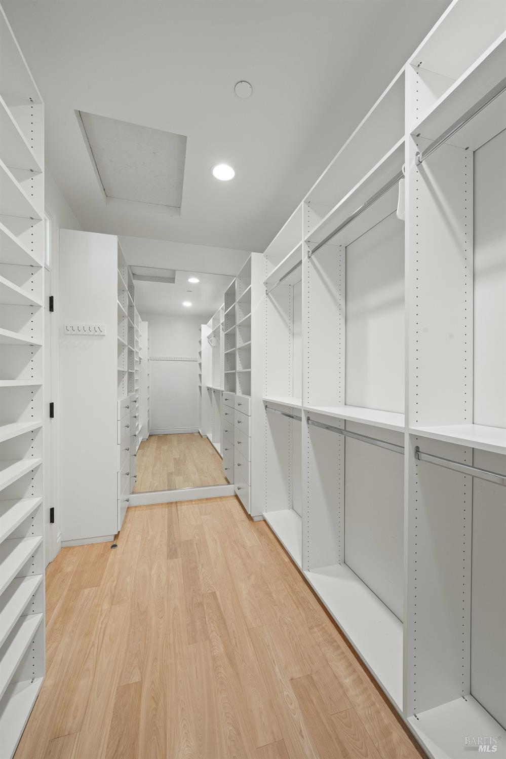 Detail Gallery Image 48 of 55 For 5 Warren Ct, Tiburon,  CA 94920 - 4 Beds | 4/1 Baths