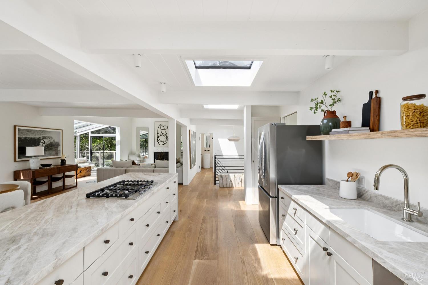 Detail Gallery Image 12 of 54 For 321 Pine Hill Rd, Mill Valley,  CA 94941 - 4 Beds | 3 Baths