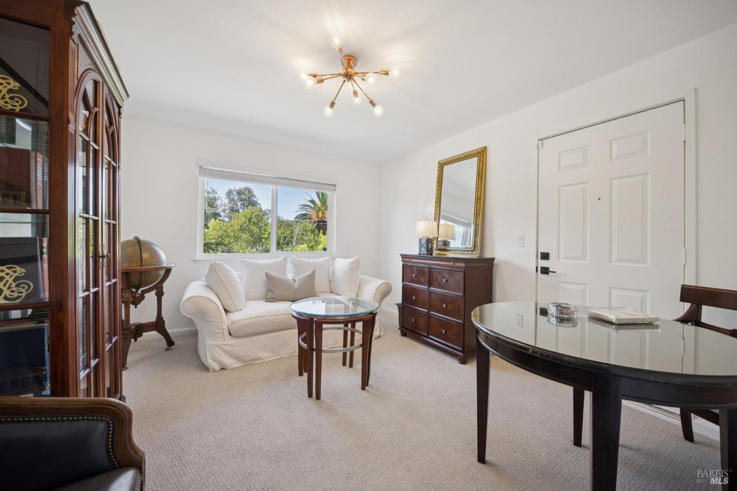 Detail Gallery Image 33 of 46 For 1380 Grand Ave, San Rafael,  CA 94901 - 4 Beds | 2/1 Baths