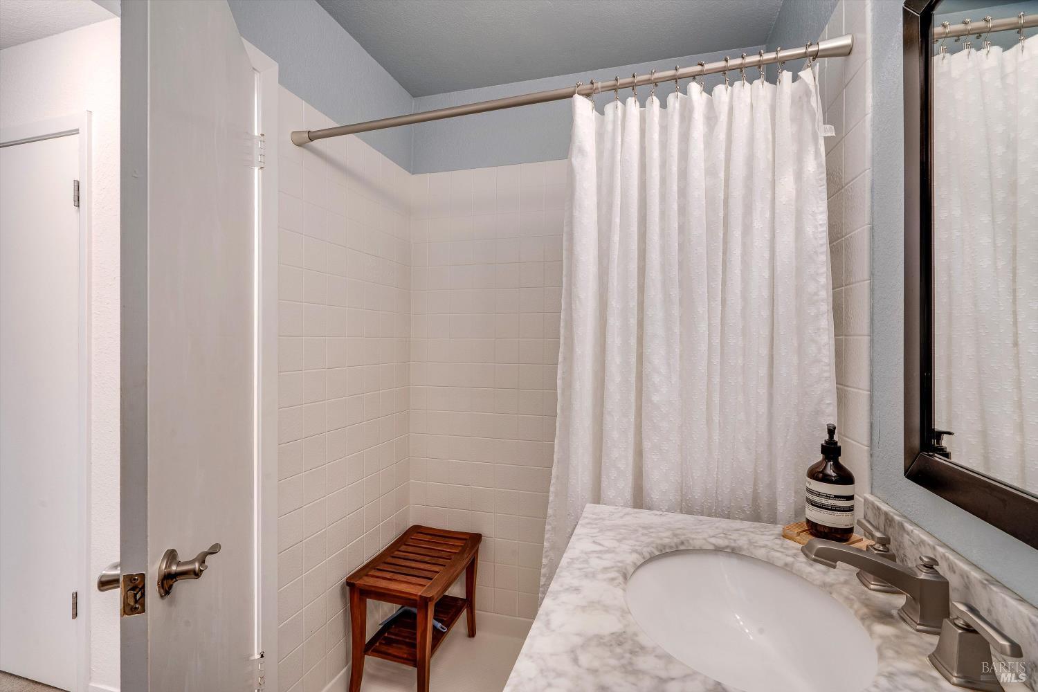 Detail Gallery Image 19 of 36 For 146 Sandpiper Ct, Novato,  CA 94949 - 2 Beds | 2 Baths