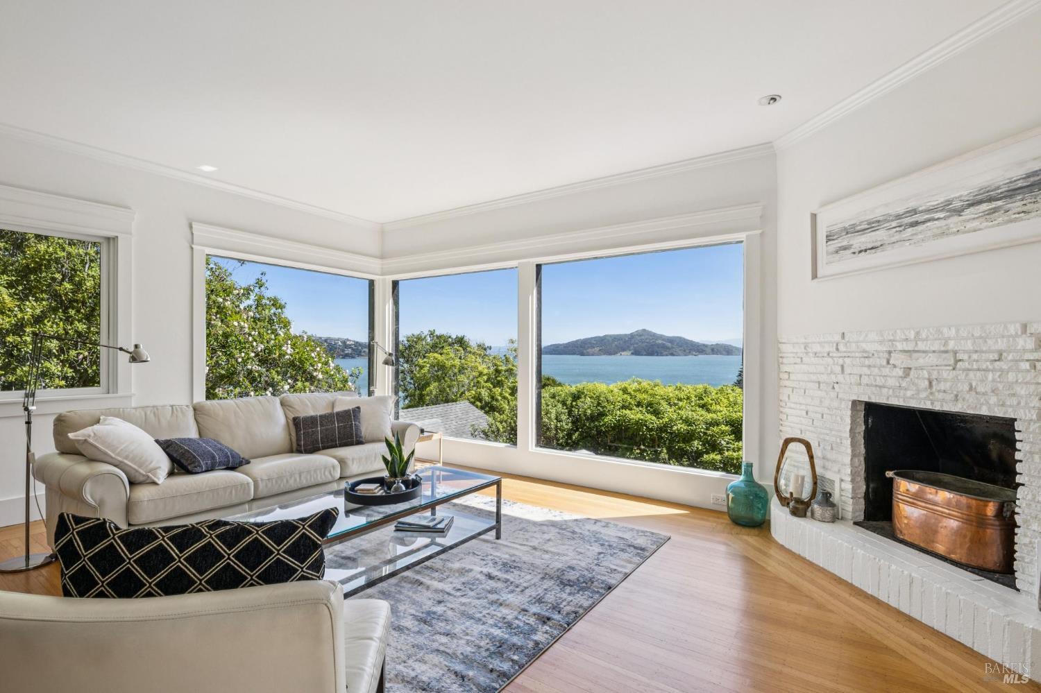 Detail Gallery Image 6 of 38 For 158 Edwards Ave, Sausalito,  CA 94965 - – Beds | – Baths