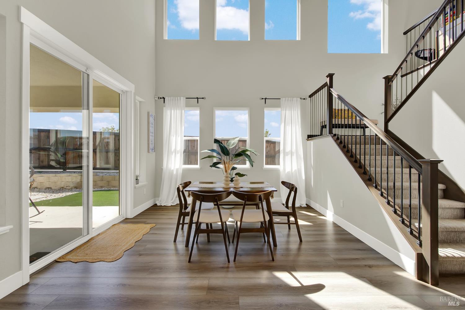 Detail Gallery Image 8 of 58 For 1501 Nightfall Ln, Fairfield,  CA 94533 - 4 Beds | 3 Baths