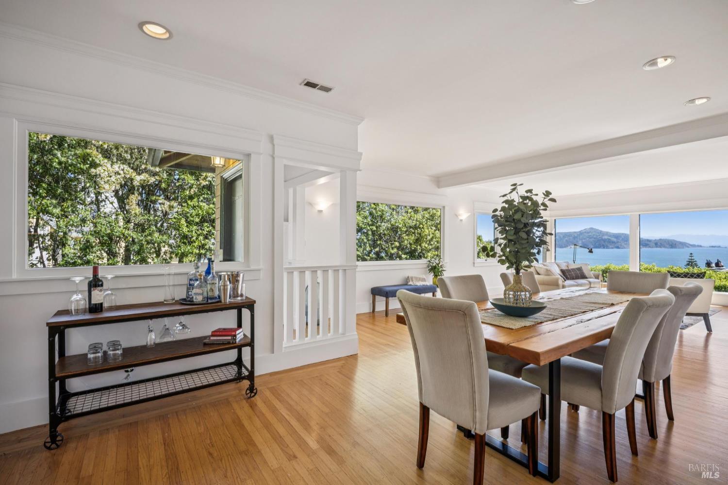 Detail Gallery Image 9 of 38 For 158 Edwards Ave, Sausalito,  CA 94965 - – Beds | – Baths