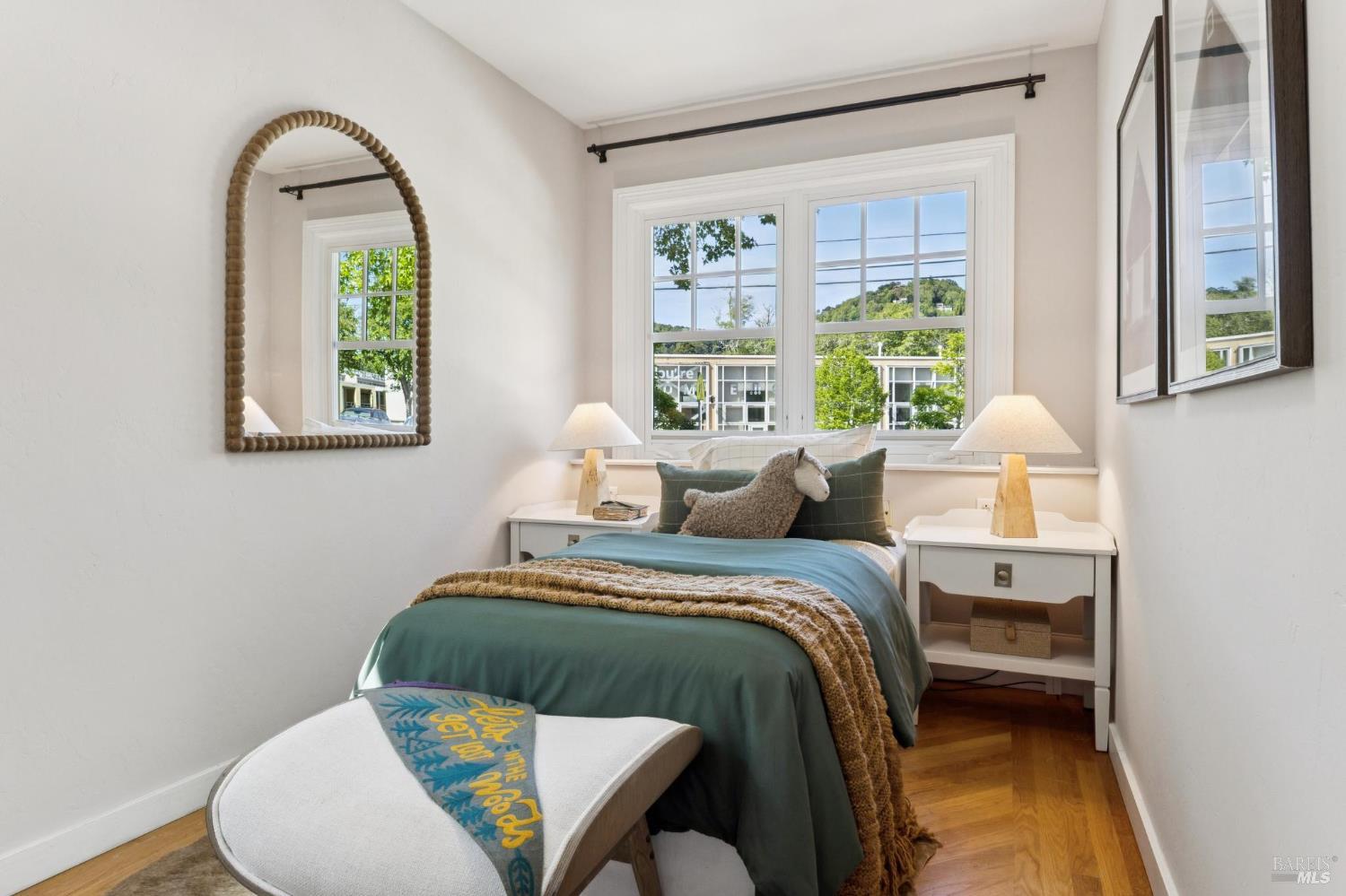 Detail Gallery Image 22 of 47 For 228 Saunders Ave, San Anselmo,  CA 94960 - 3 Beds | 2 Baths