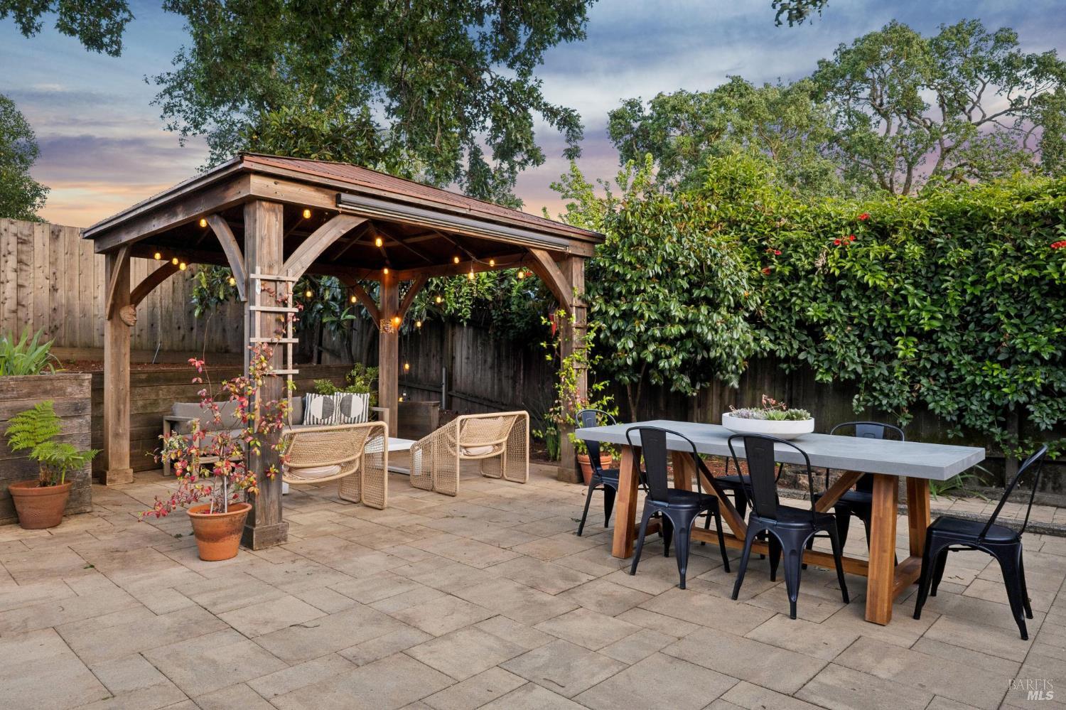 Detail Gallery Image 64 of 71 For 27 Sierra Ave, San Anselmo,  CA 94960 - 3 Beds | 2 Baths