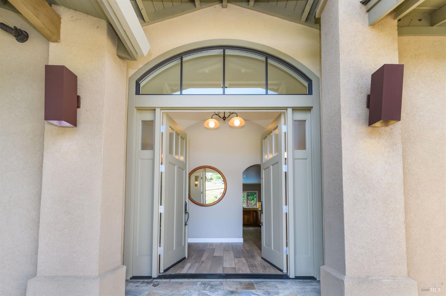 Detail Gallery Image 3 of 24 For 1783 Las Gallinas Ave, San Rafael,  CA 94903 - 3 Beds | 2 Baths