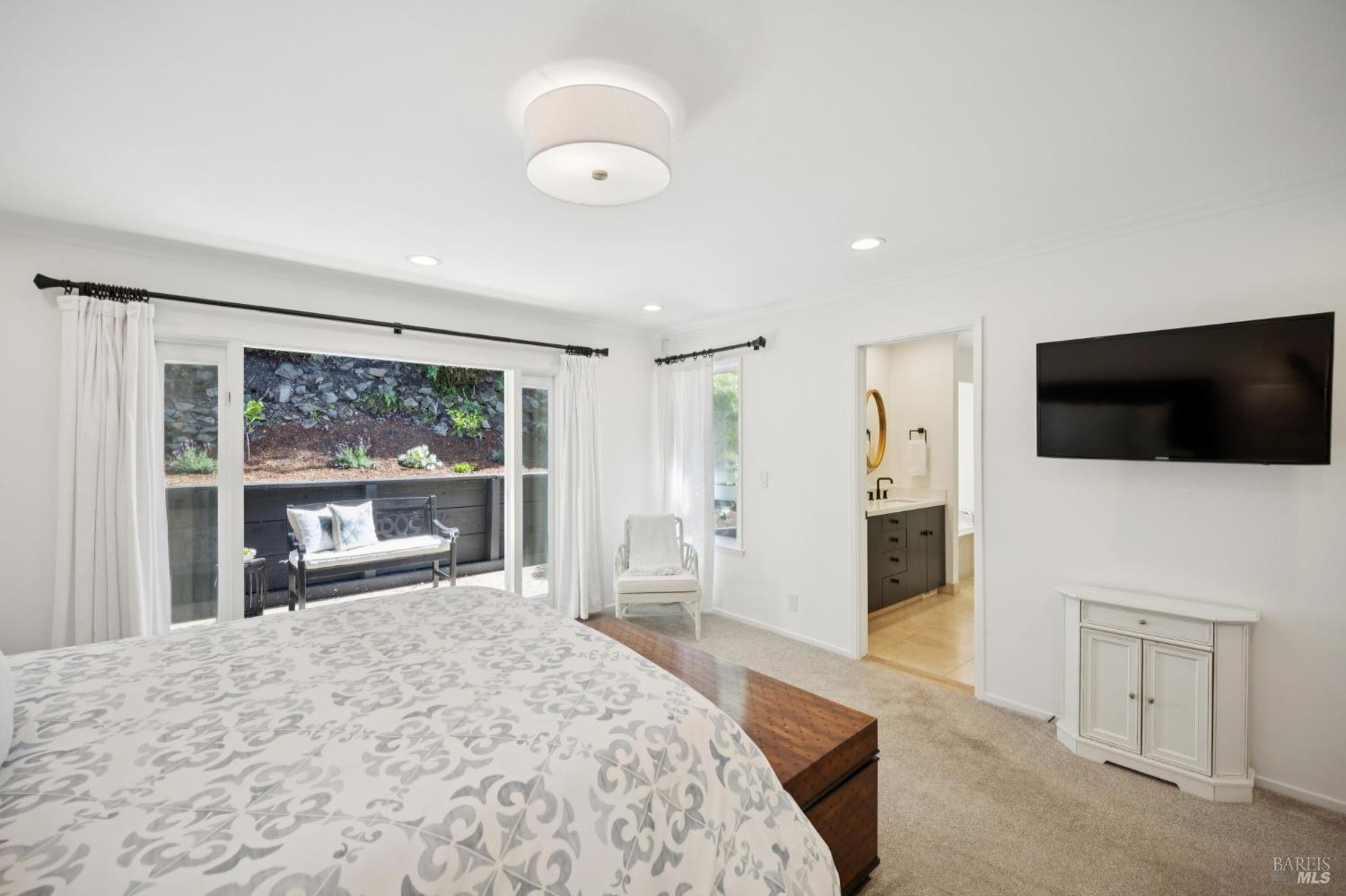 Detail Gallery Image 23 of 46 For 1380 Grand Ave, San Rafael,  CA 94901 - 4 Beds | 2/1 Baths