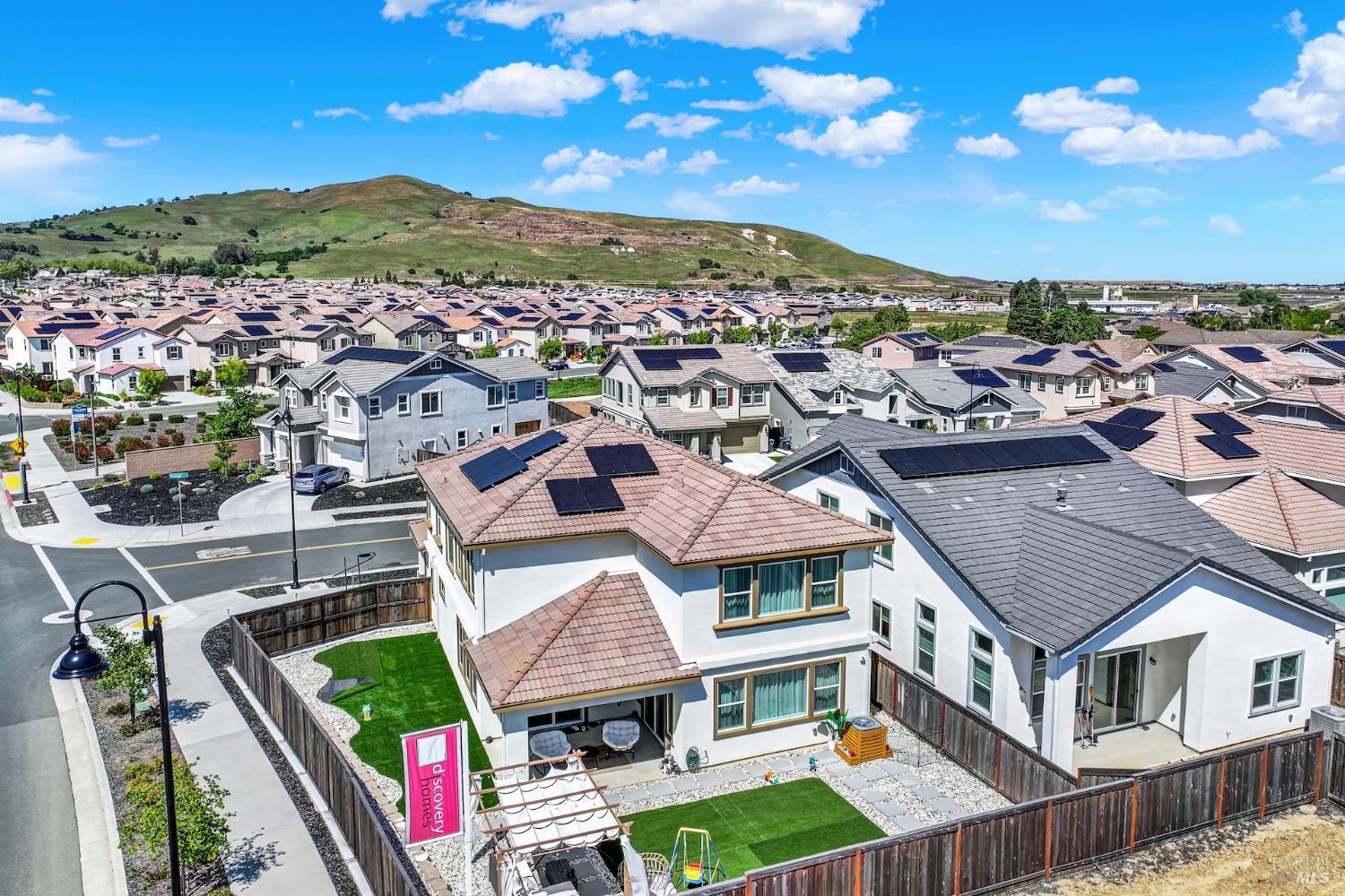 Detail Gallery Image 56 of 58 For 1501 Nightfall Ln, Fairfield,  CA 94533 - 4 Beds | 3 Baths