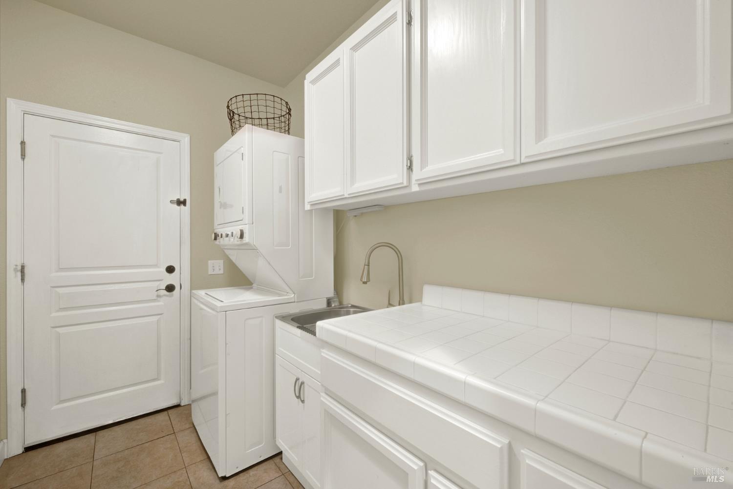 Detail Gallery Image 43 of 72 For 367 Bartlett Ln, Vacaville,  CA 95687 - 3 Beds | 2 Baths