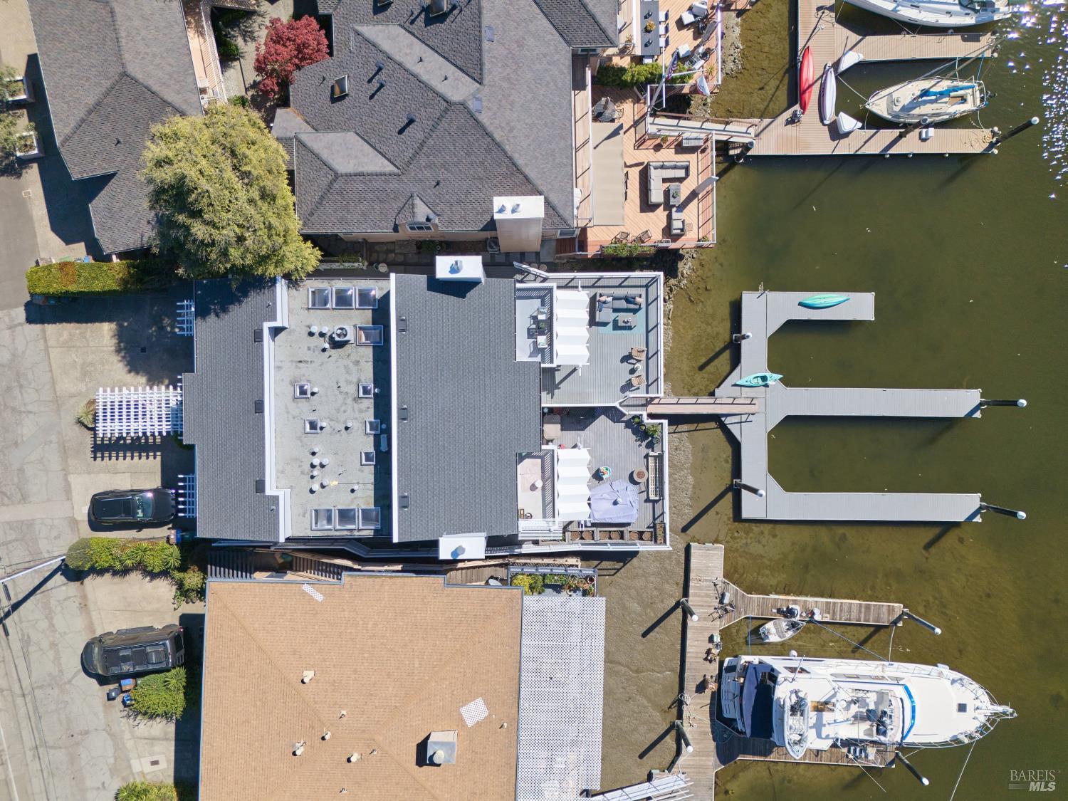 Detail Gallery Image 34 of 35 For 22 Mooring Rd, San Rafael,  CA 94901 - – Beds | – Baths